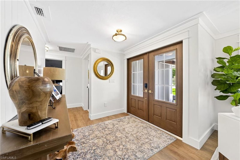 1251 Par View DR photo 2