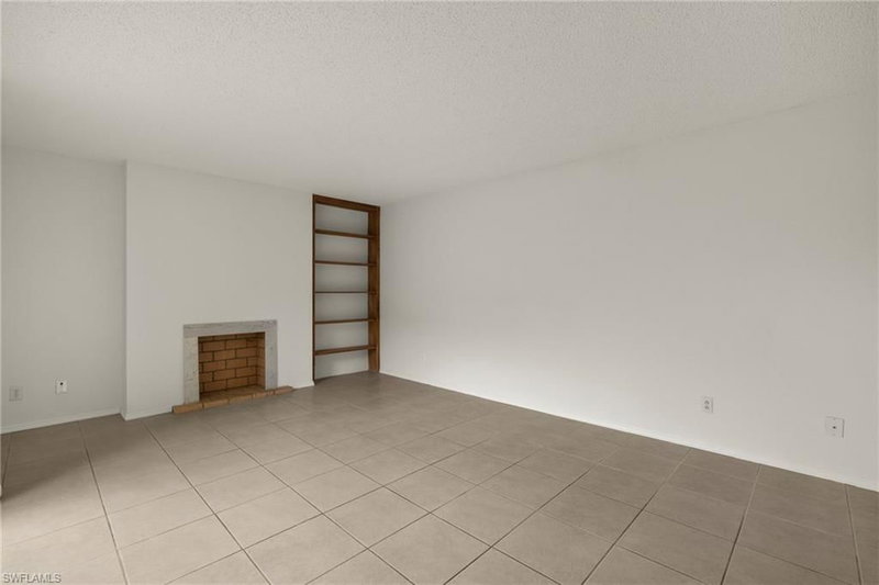 1520 Park Meadows DR photo 4