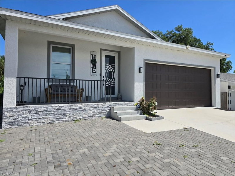 11661 Chapman AVE photo 1