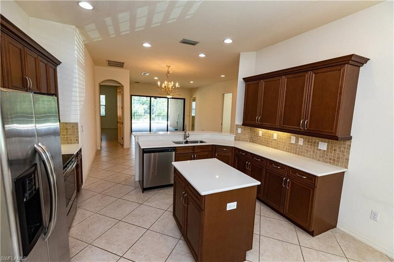 11108 Esteban DR photo 5