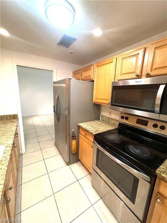 1849 Maravilla AVE photo 3