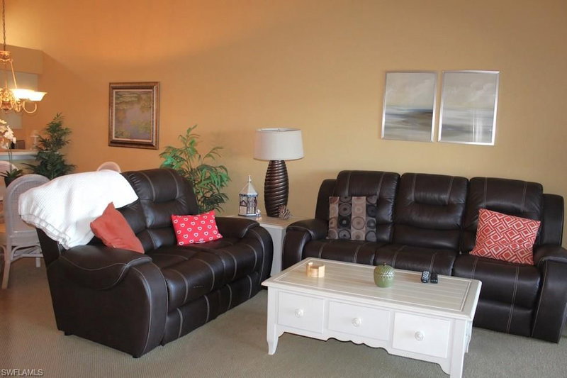 12191 Kelly Sands WAY photo 4