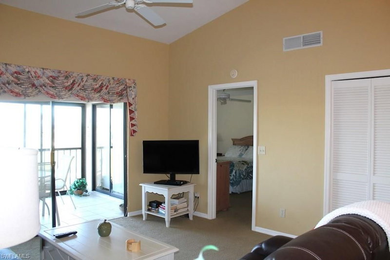 12191 Kelly Sands WAY photo 5