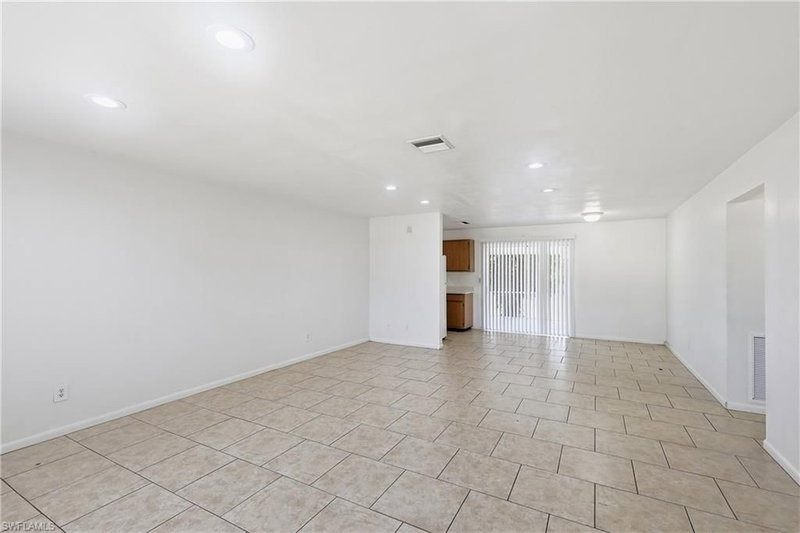 4913 Viceroy ST photo 5
