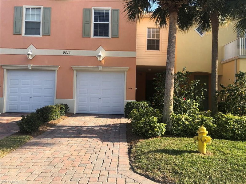 9813 Quinta Artesa WAY photo 1