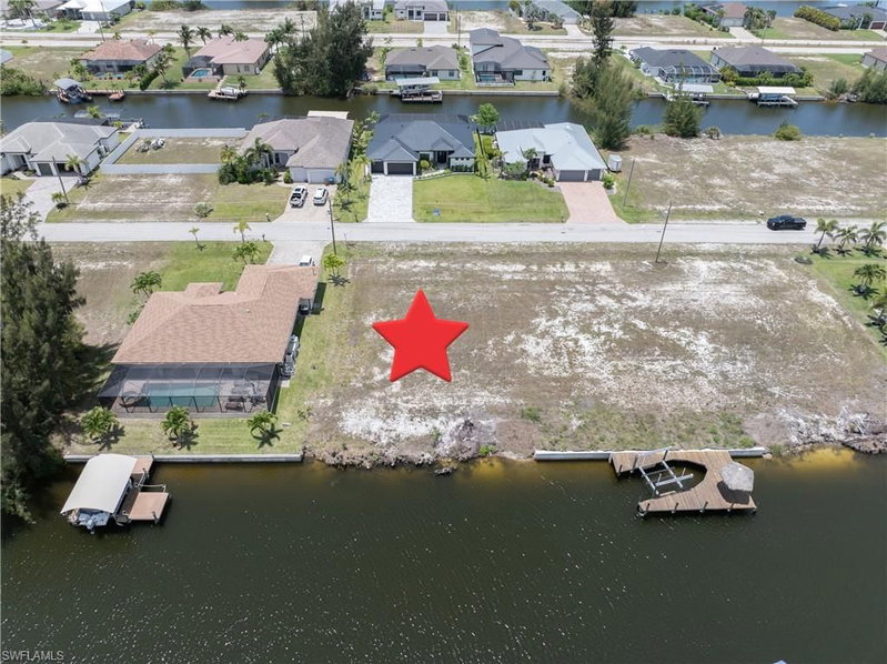 1637 39th AVE photo 1