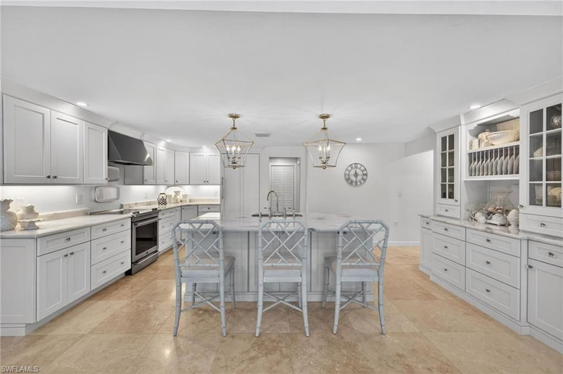 738 Anchor DR photo 5