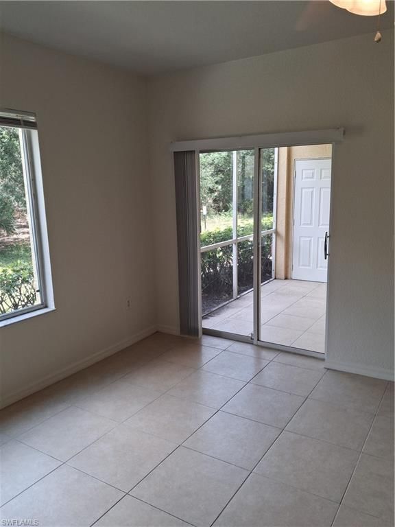 6361 Aragon WAY photo 5