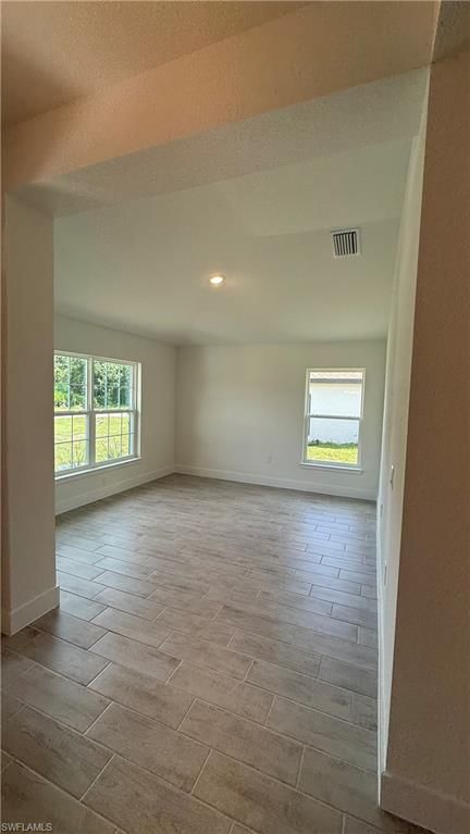 657 Windermere DR photo 3