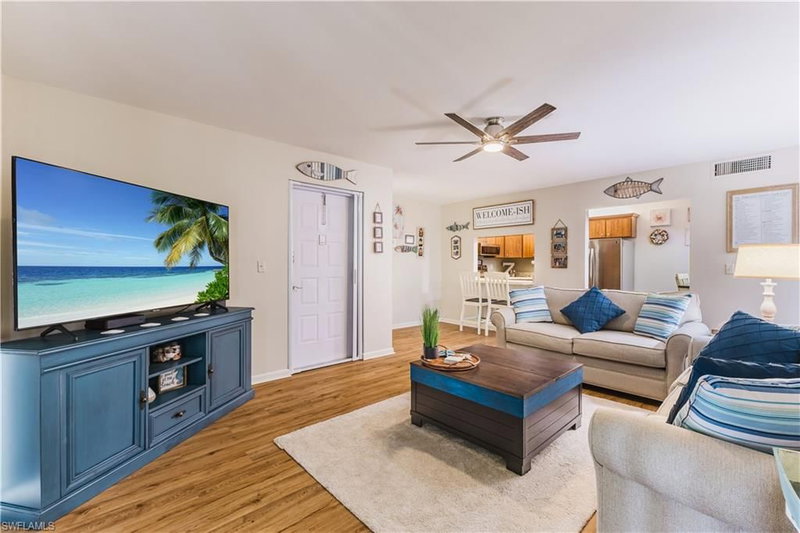 4641 Lakeside Club BLVD photo 4