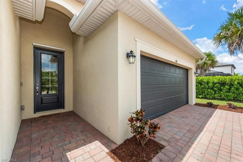 3611 Rain Lily LN photo 2