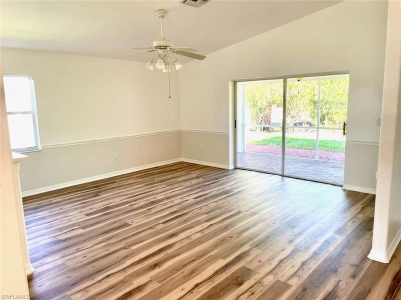 7588 Cameron CIR photo 3