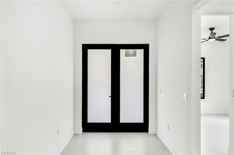 1322 5th PL photo 5