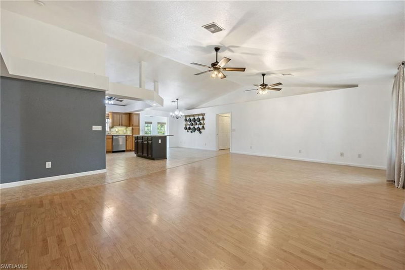 7764 14th PL photo 5
