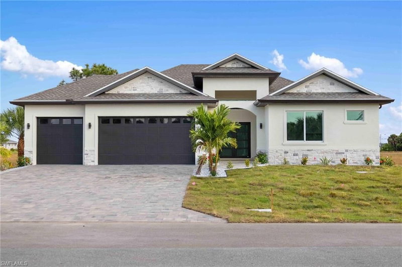 38 Lark DR photo 1