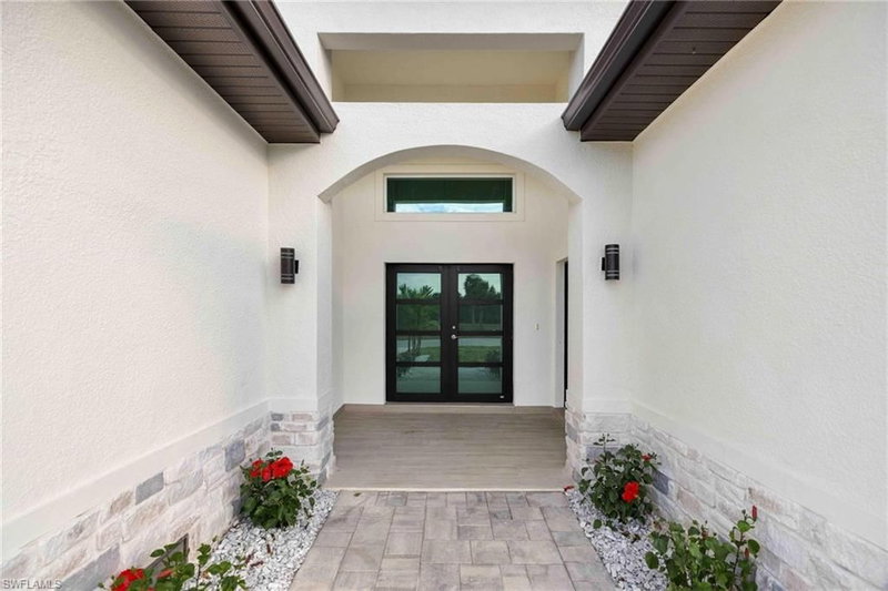 38 Lark DR photo 4
