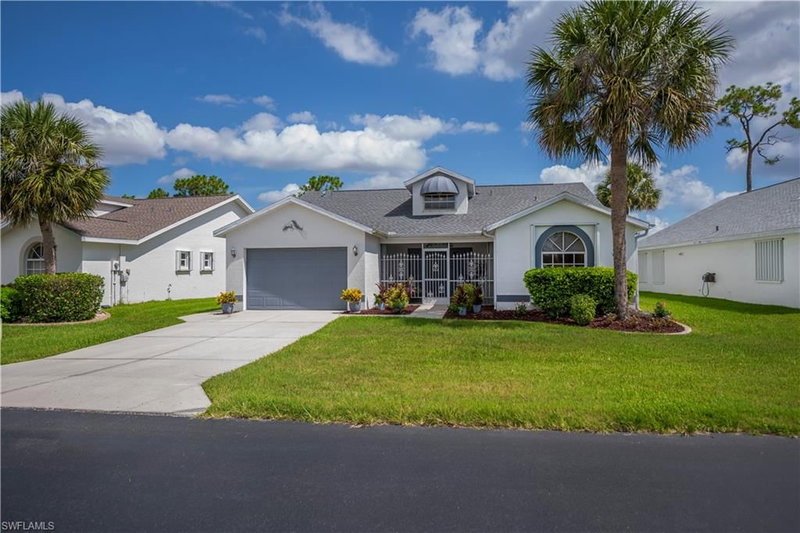 3289 Clubview DR photo 1