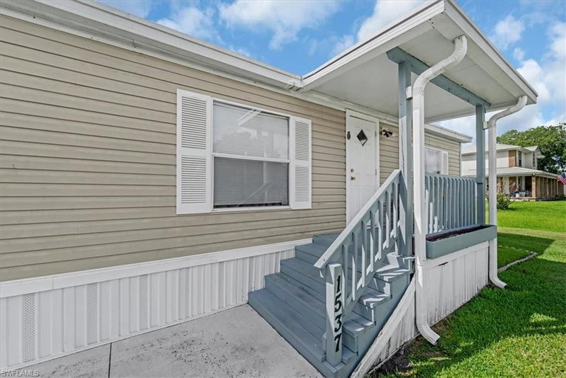 1537 Jerdik DR photo 5