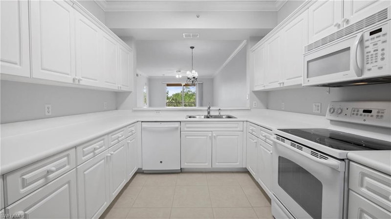 8341 Whiskey Preserve CIR photo 2