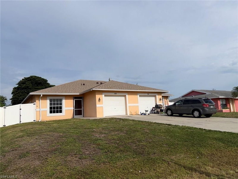 920 6th CT photo 1