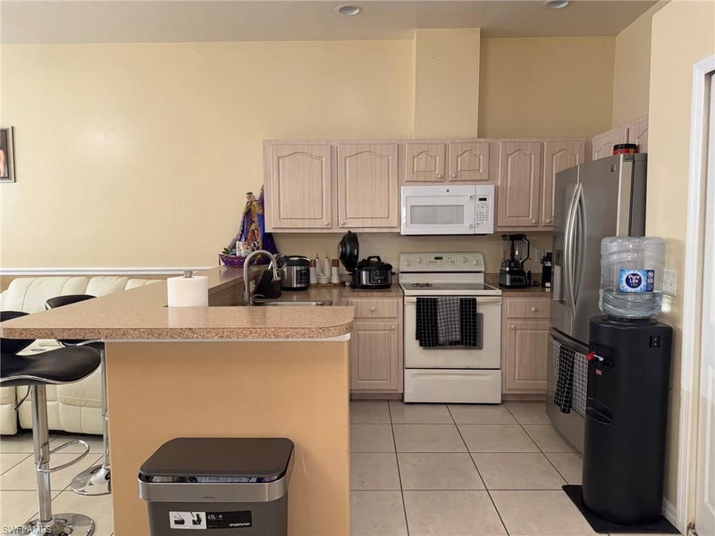 920 6th CT photo 4