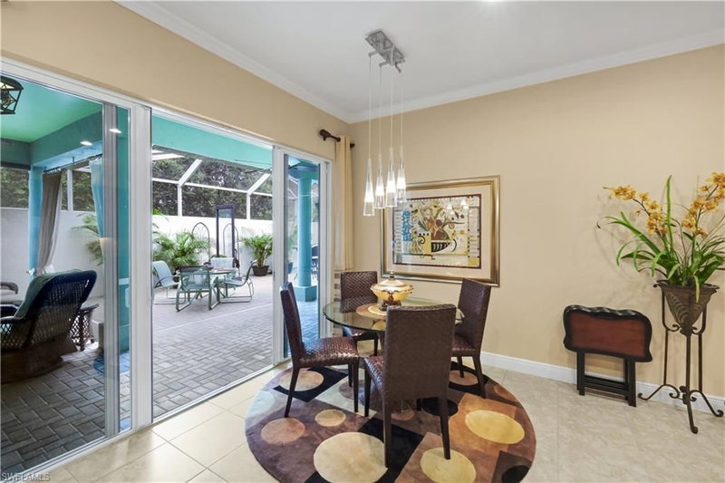 5661 Kensington LOOP photo 5