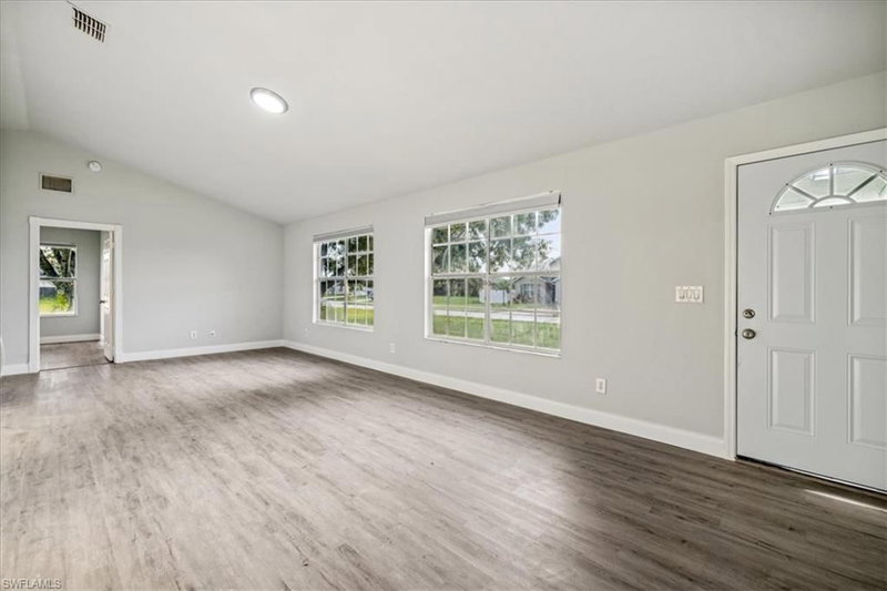 2701 8th CT photo 5