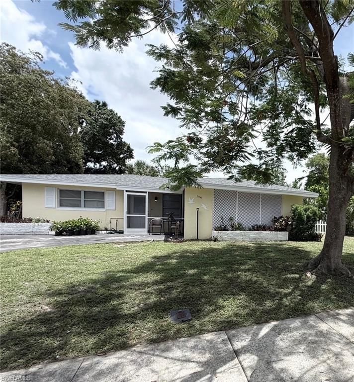 3941 Maxine ST photo 4