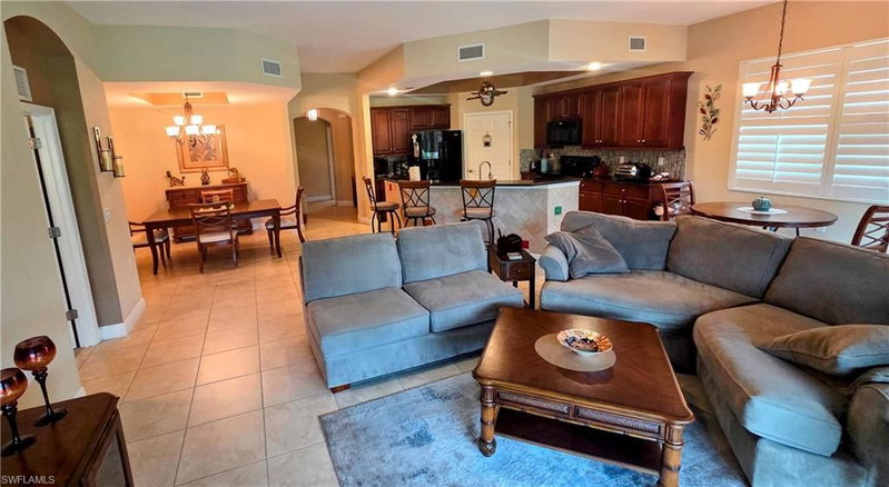 10637 Pelican Preserve BLVD photo 2