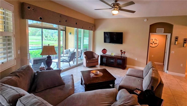 10637 Pelican Preserve BLVD photo 4
