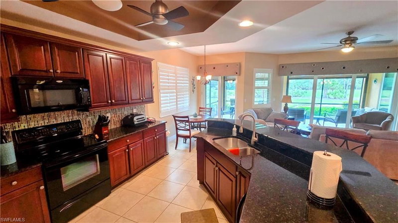 10637 Pelican Preserve BLVD photo 5
