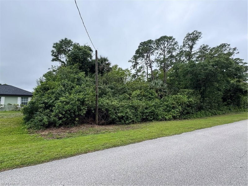 3841 Hillandale ST photo 3