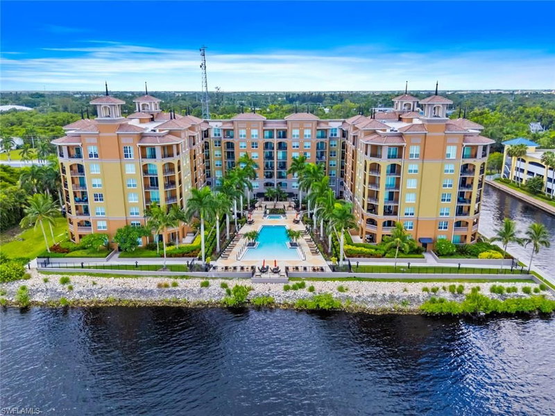 2825 Palm Beach BLVD photo 1