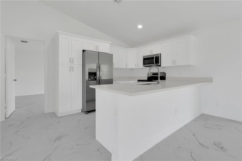 1808 44th ST photo 4