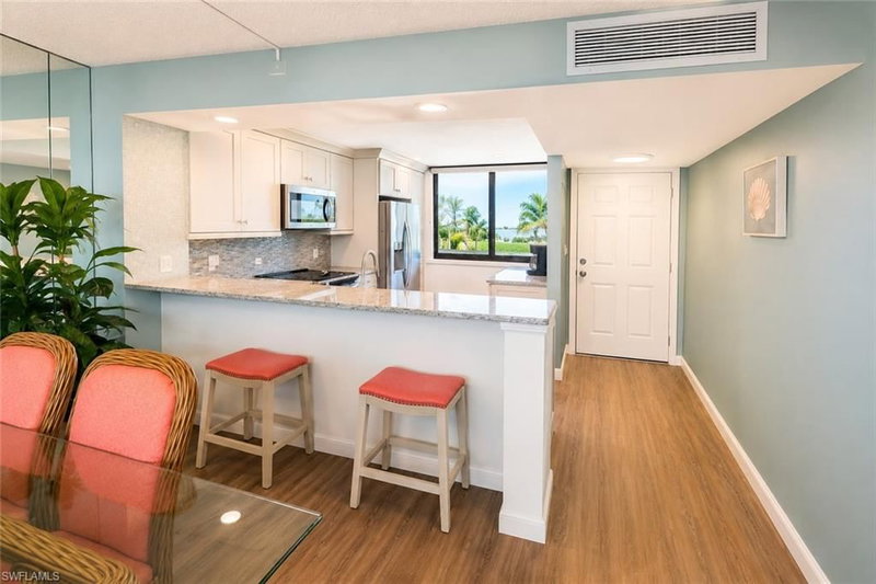 4203 Bay Beach LN photo 2
