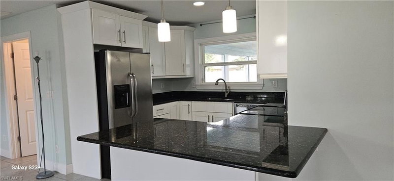 1626 Grace AVE photo 1
