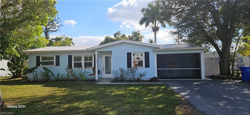1626 Grace AVE photo 4