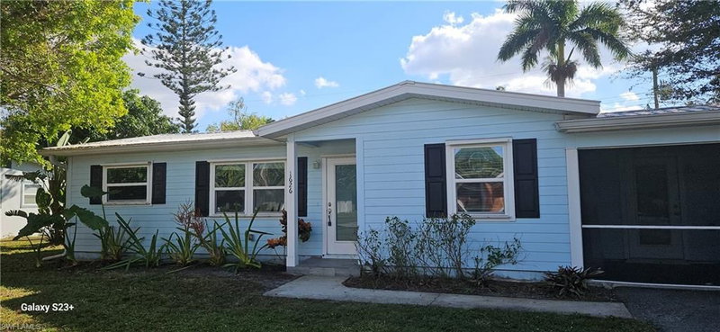 1626 Grace AVE photo 5