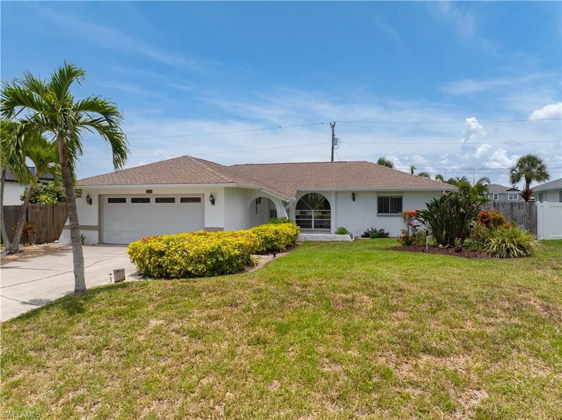 1513 44th ST photo 3