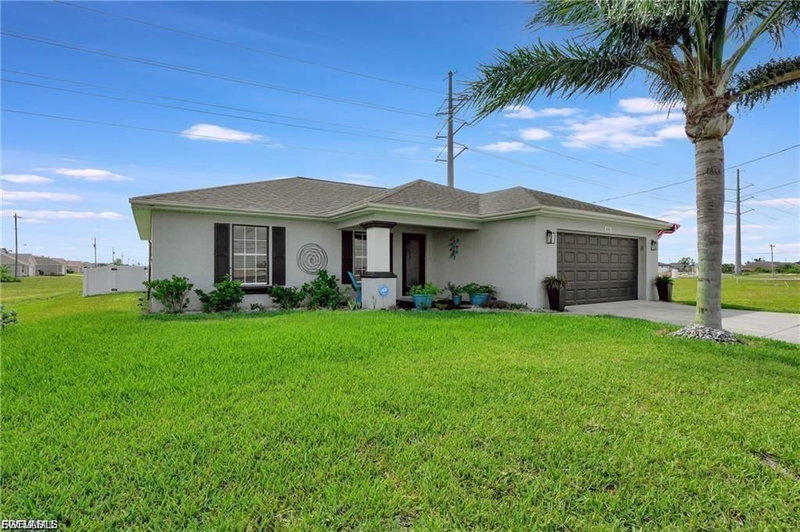625 El Dorado BLVD N photo 2