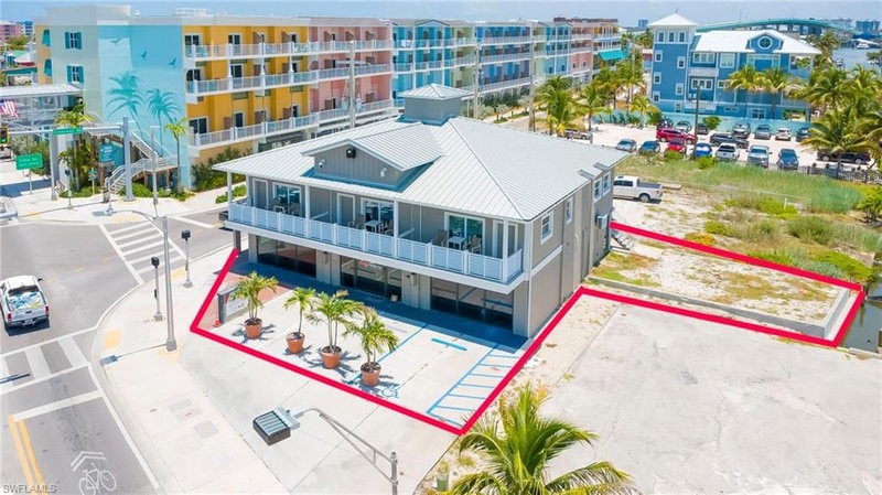 1161 Estero BLVD photo 4