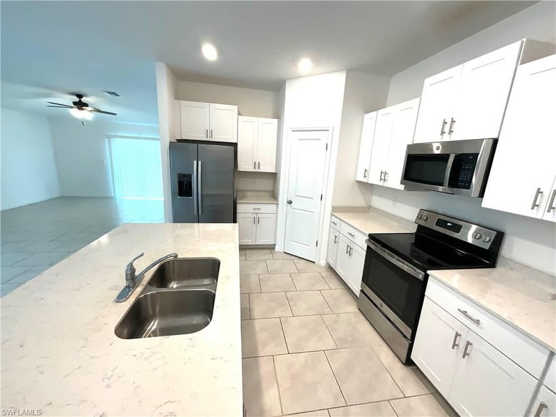 12245 Savanna Lakes BLVD photo 4