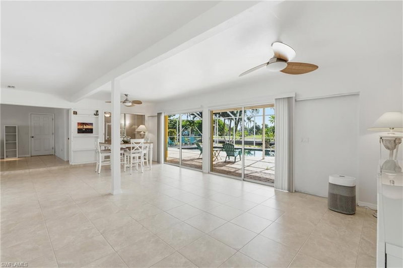 4933 Triton CT W photo 5