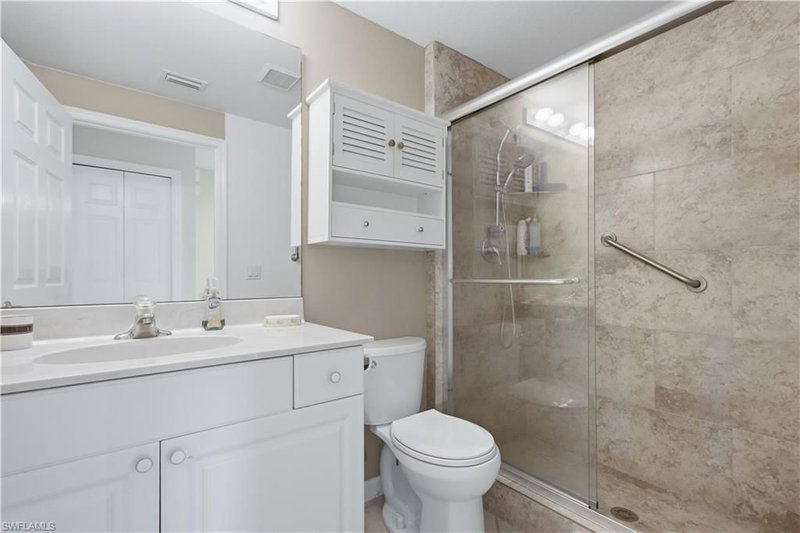 3010 Meandering WAY photo 3
