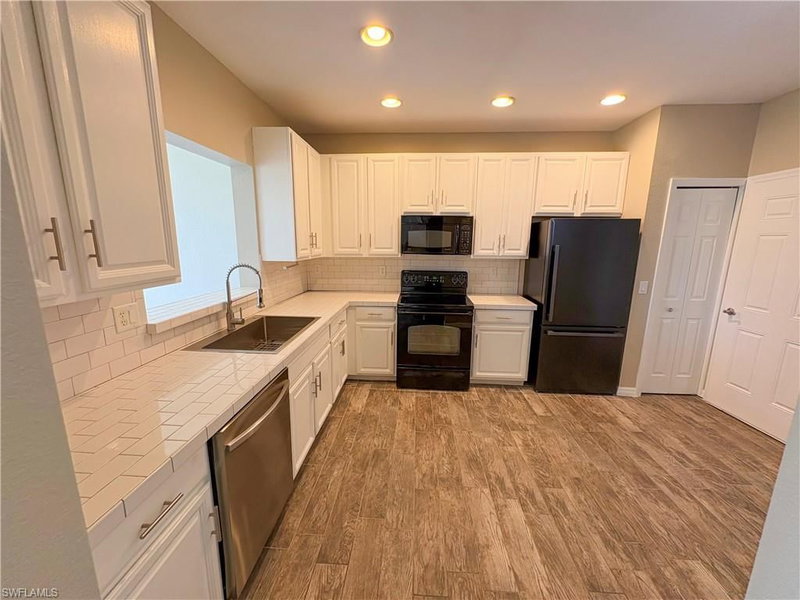 4092 Cherrybrook LOOP photo 4