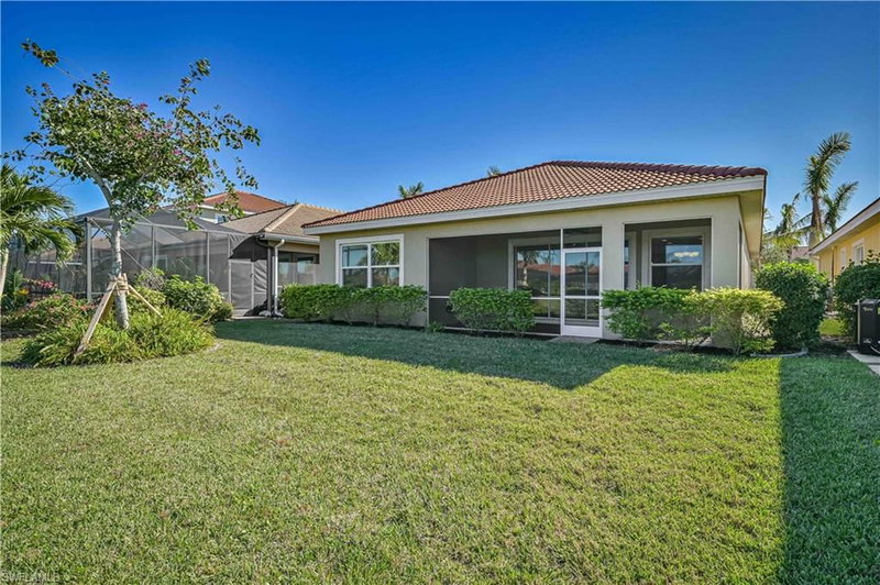 3899 Eldon ST photo 4