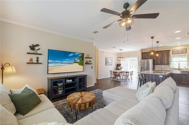 3005 Mignon CIR photo 2