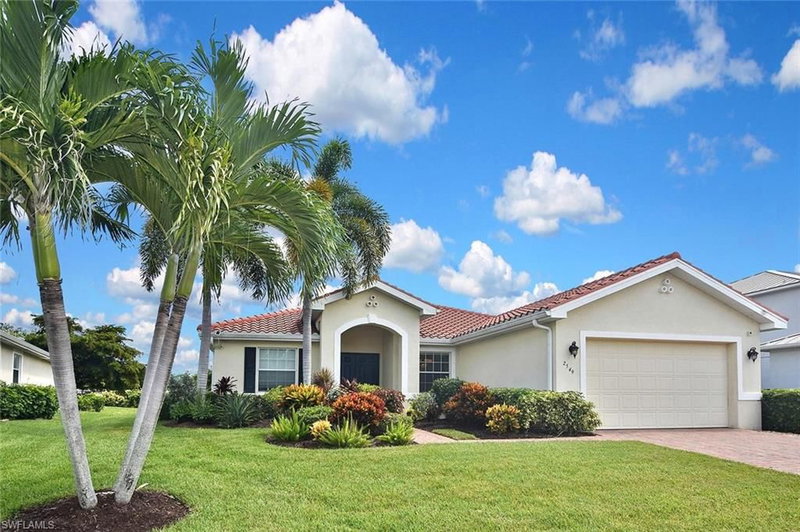 2549 Ashbury CIR photo 1