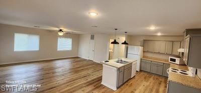 802 Jasmine RD photo 3
