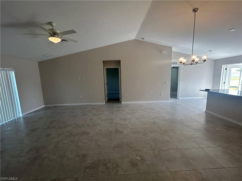 2408 6th AVE photo 4